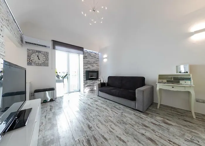 Amuri Holiday Apartment شقة *